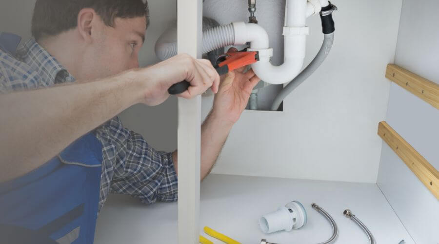 Local water heater installation in Willow Springs, IL